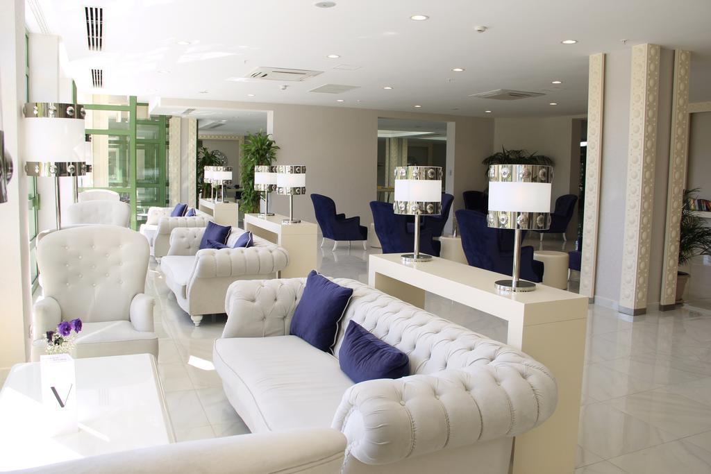 Vonresort Elite & Aqua Side Bagian luar foto