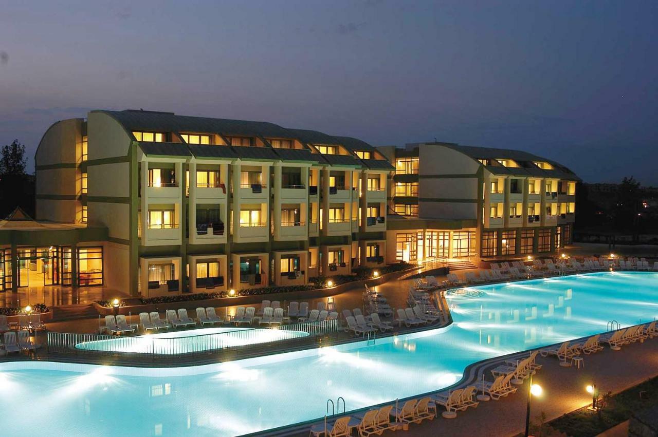 Vonresort Elite & Aqua Side Bagian luar foto